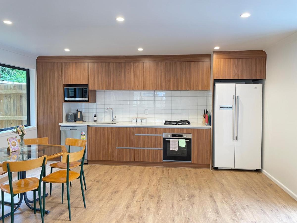 No Party Allowed, Entire Brand New 3 Bedroom Townhouse, Free Unlimited Fibre Wifi And Free Parking Wellington Eksteriør bilde