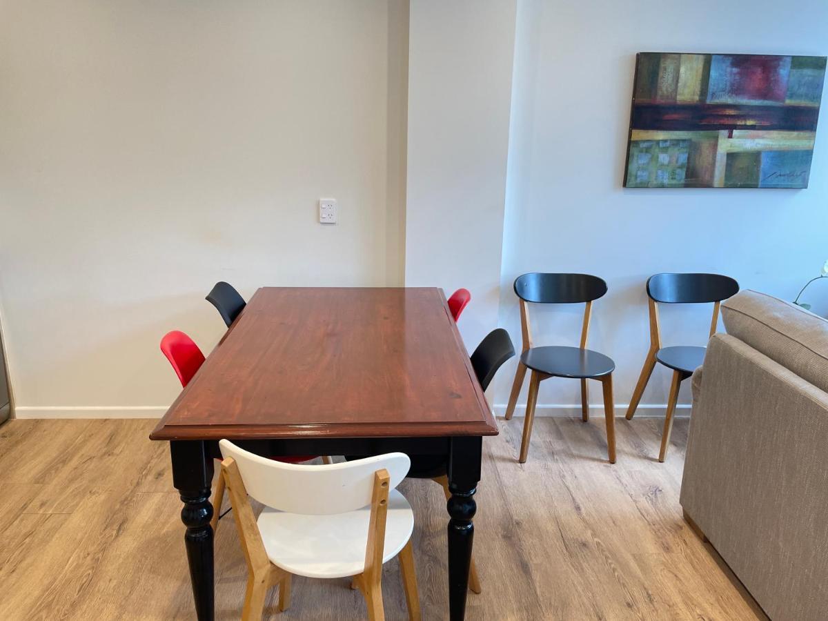 No Party Allowed, Entire Brand New 3 Bedroom Townhouse, Free Unlimited Fibre Wifi And Free Parking Wellington Eksteriør bilde