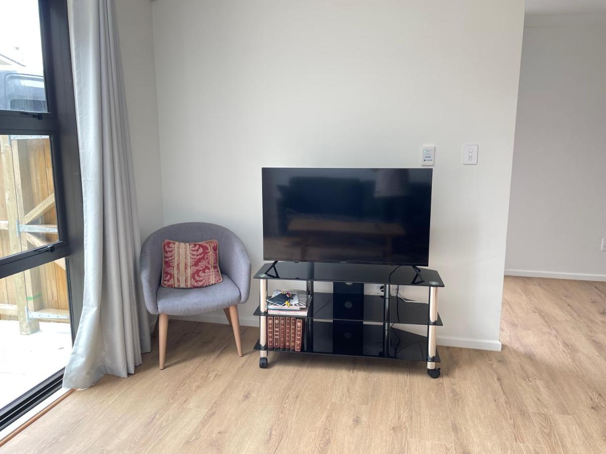 No Party Allowed, Entire Brand New 3 Bedroom Townhouse, Free Unlimited Fibre Wifi And Free Parking Wellington Eksteriør bilde