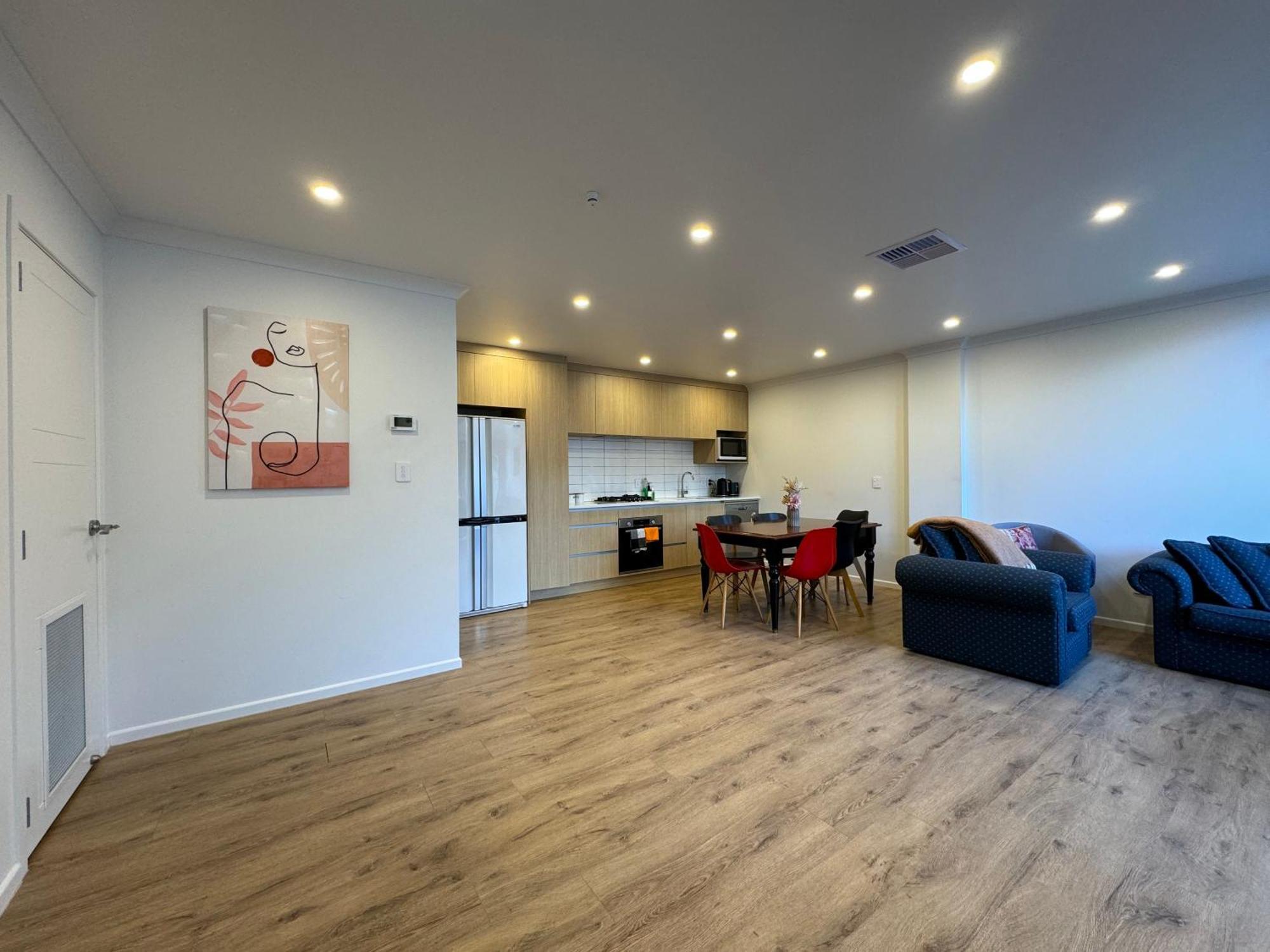 No Party Allowed, Entire Brand New 3 Bedroom Townhouse, Free Unlimited Fibre Wifi And Free Parking Wellington Eksteriør bilde