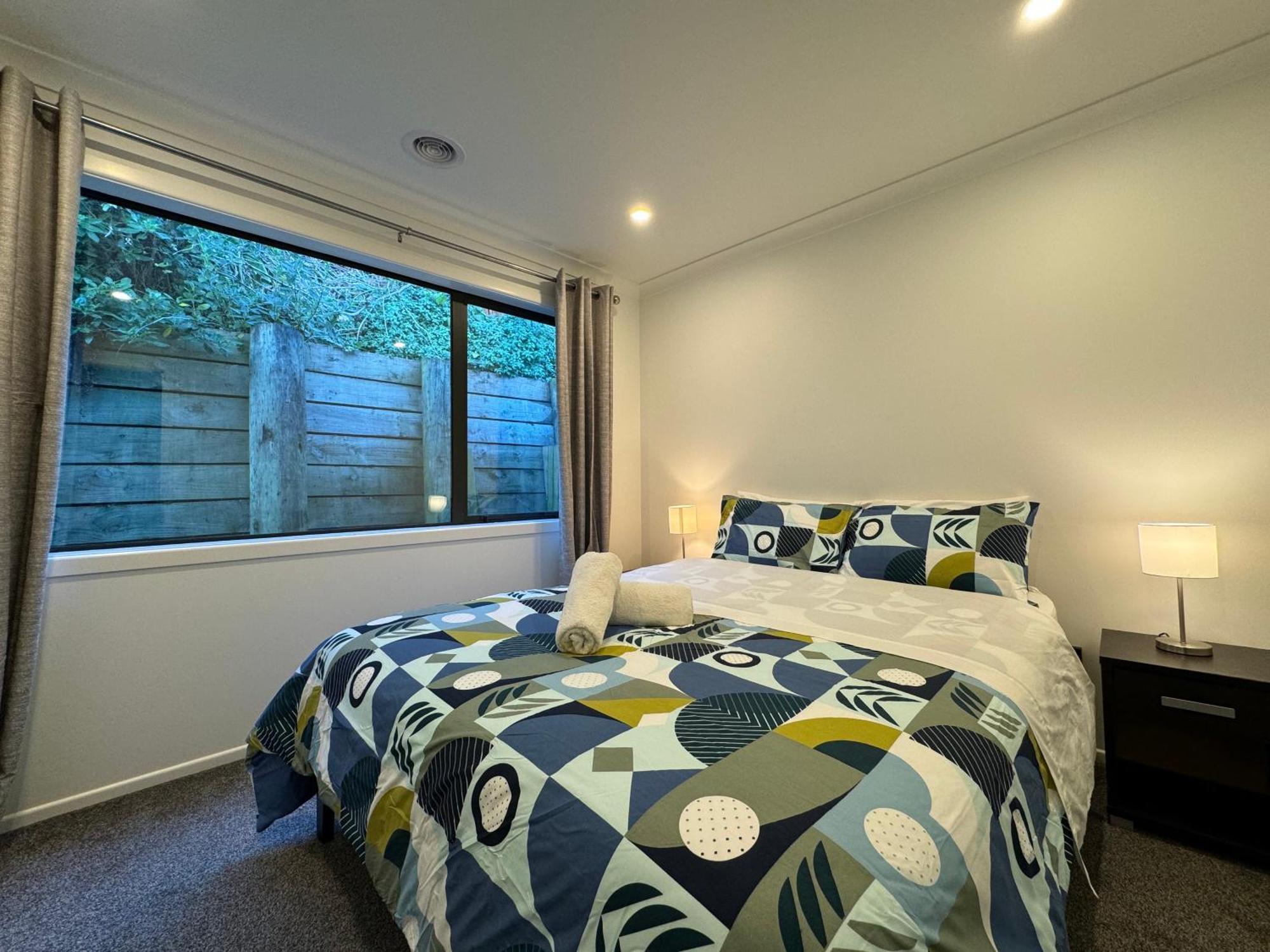 No Party Allowed, Entire Brand New 3 Bedroom Townhouse, Free Unlimited Fibre Wifi And Free Parking Wellington Eksteriør bilde
