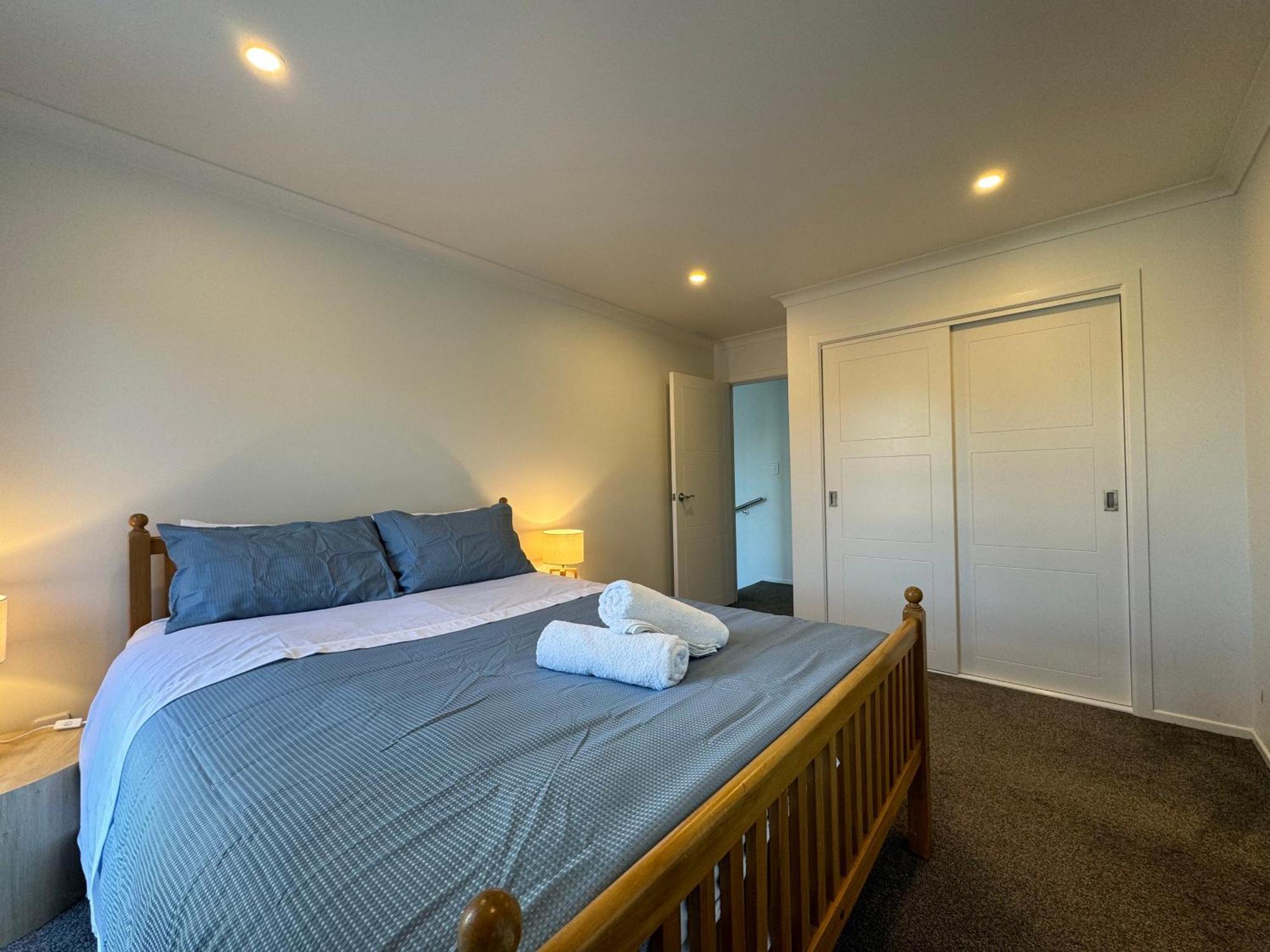 No Party Allowed, Entire Brand New 3 Bedroom Townhouse, Free Unlimited Fibre Wifi And Free Parking Wellington Eksteriør bilde