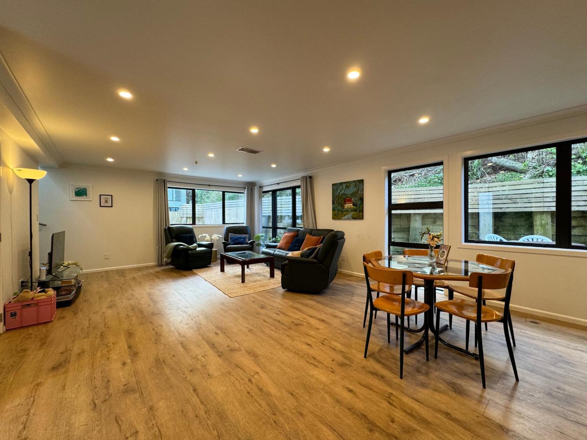 No Party Allowed, Entire Brand New 3 Bedroom Townhouse, Free Unlimited Fibre Wifi And Free Parking Wellington Eksteriør bilde