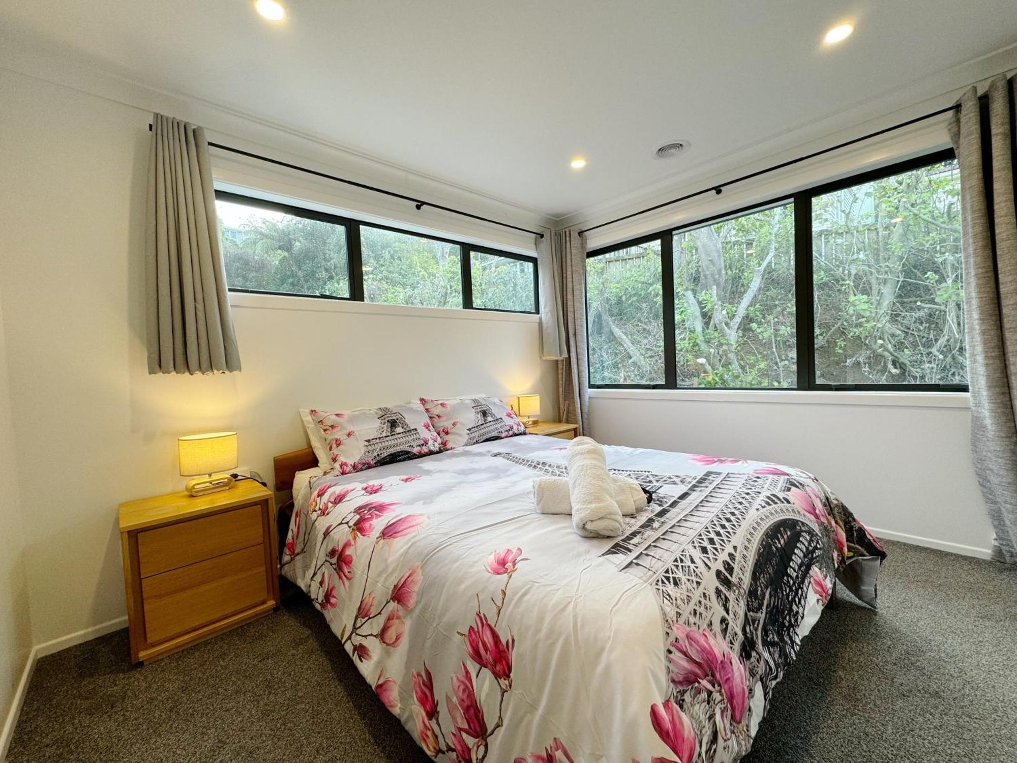 No Party Allowed, Entire Brand New 3 Bedroom Townhouse, Free Unlimited Fibre Wifi And Free Parking Wellington Eksteriør bilde