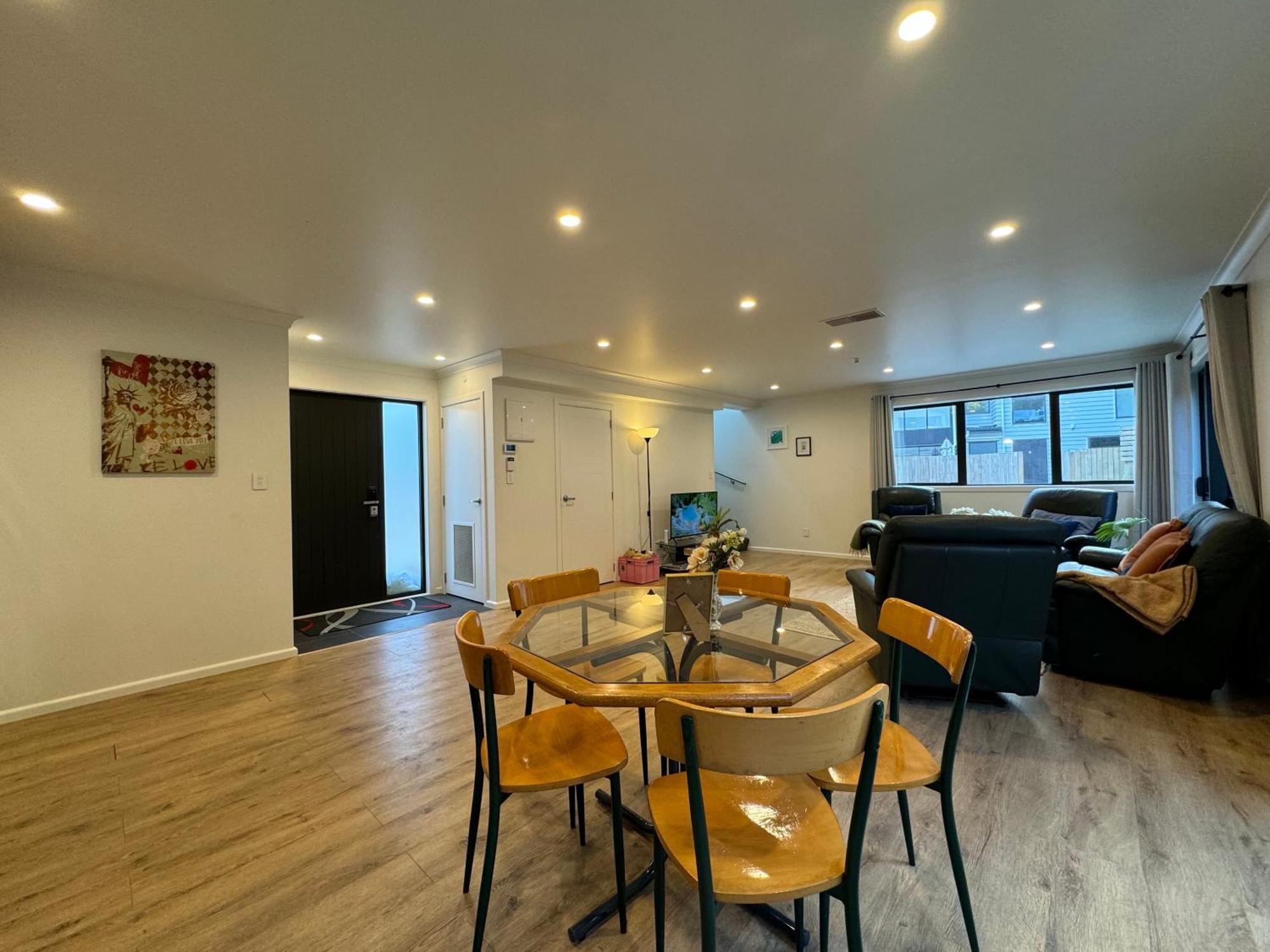 No Party Allowed, Entire Brand New 3 Bedroom Townhouse, Free Unlimited Fibre Wifi And Free Parking Wellington Eksteriør bilde