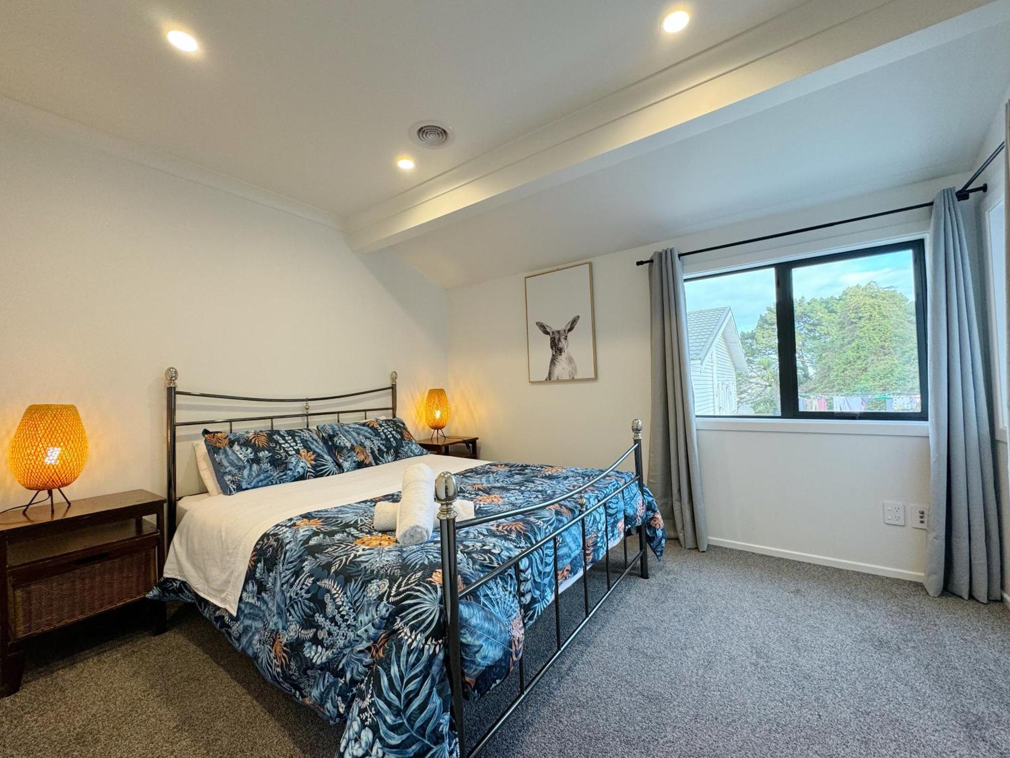 No Party Allowed, Entire Brand New 3 Bedroom Townhouse, Free Unlimited Fibre Wifi And Free Parking Wellington Eksteriør bilde