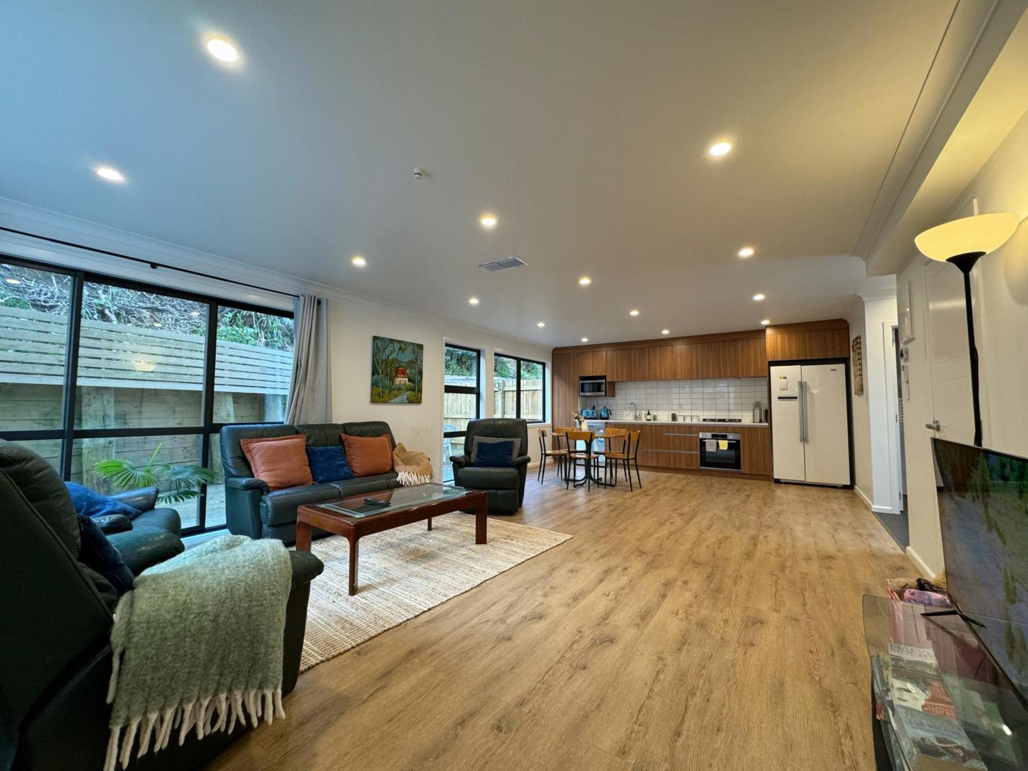 No Party Allowed, Entire Brand New 3 Bedroom Townhouse, Free Unlimited Fibre Wifi And Free Parking Wellington Eksteriør bilde