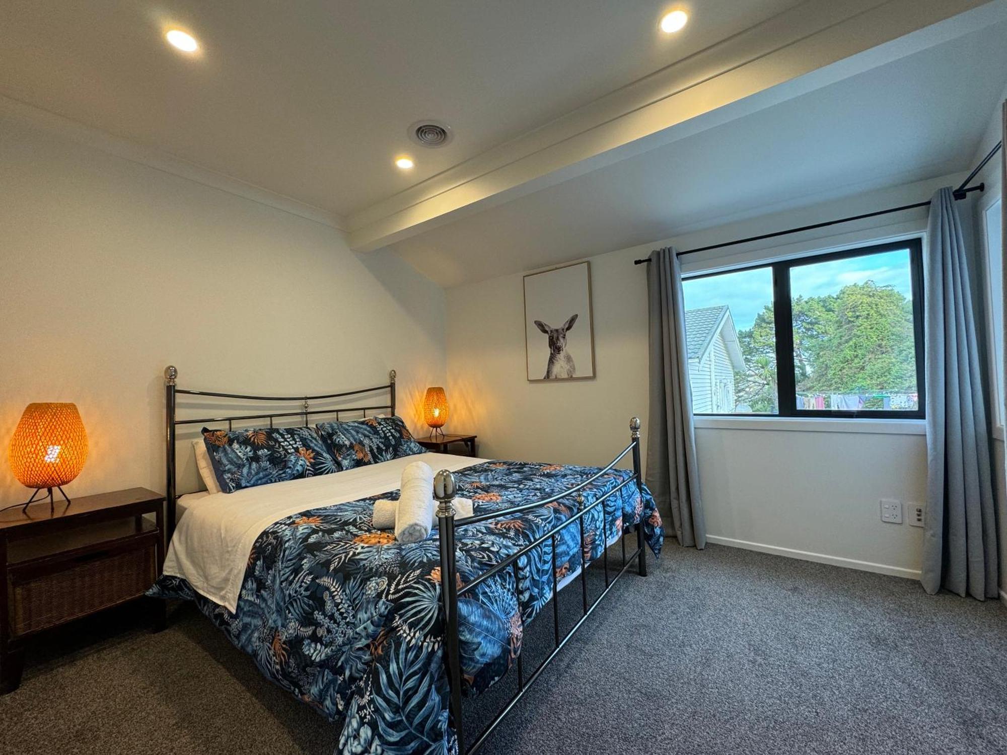 No Party Allowed, Entire Brand New 3 Bedroom Townhouse, Free Unlimited Fibre Wifi And Free Parking Wellington Eksteriør bilde